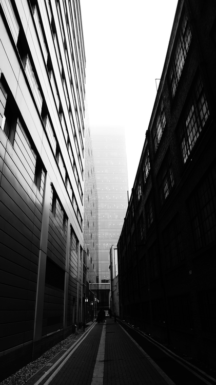 Symmetry,Monochrome Photography,Alley