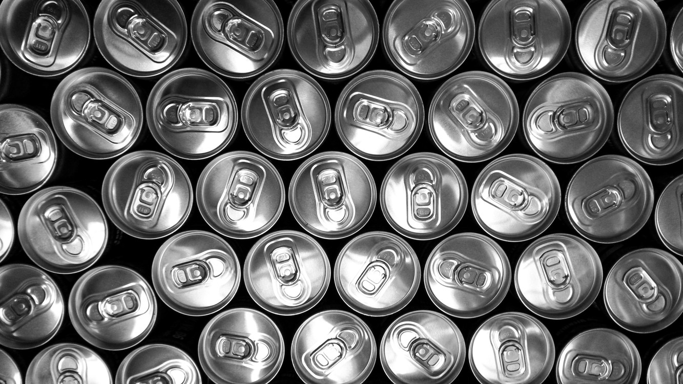Aluminum Can,Close Up,Monochrome Photography