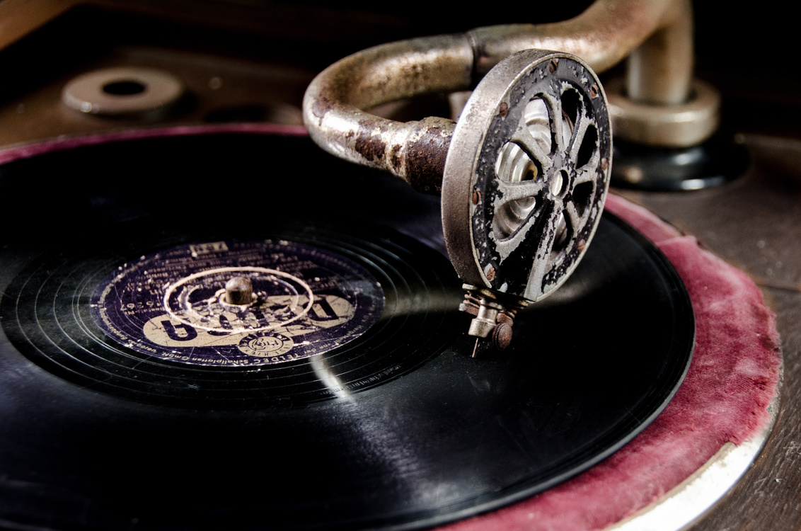 Wheel,Phonograph Record,Phonograph