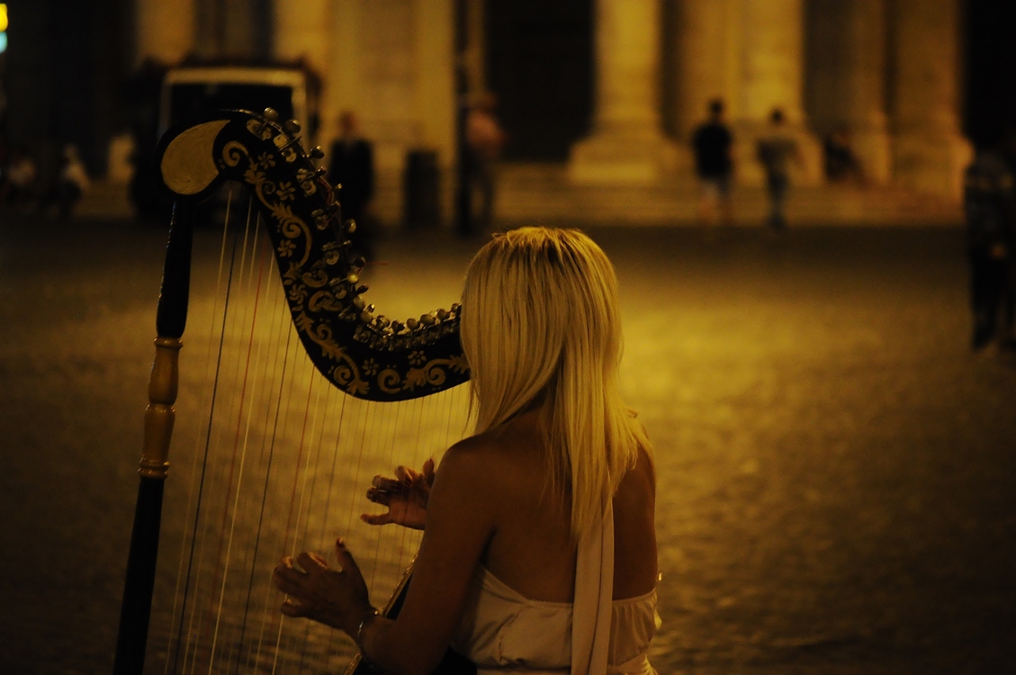 String Instrument,Darkness,Plucked String Instruments