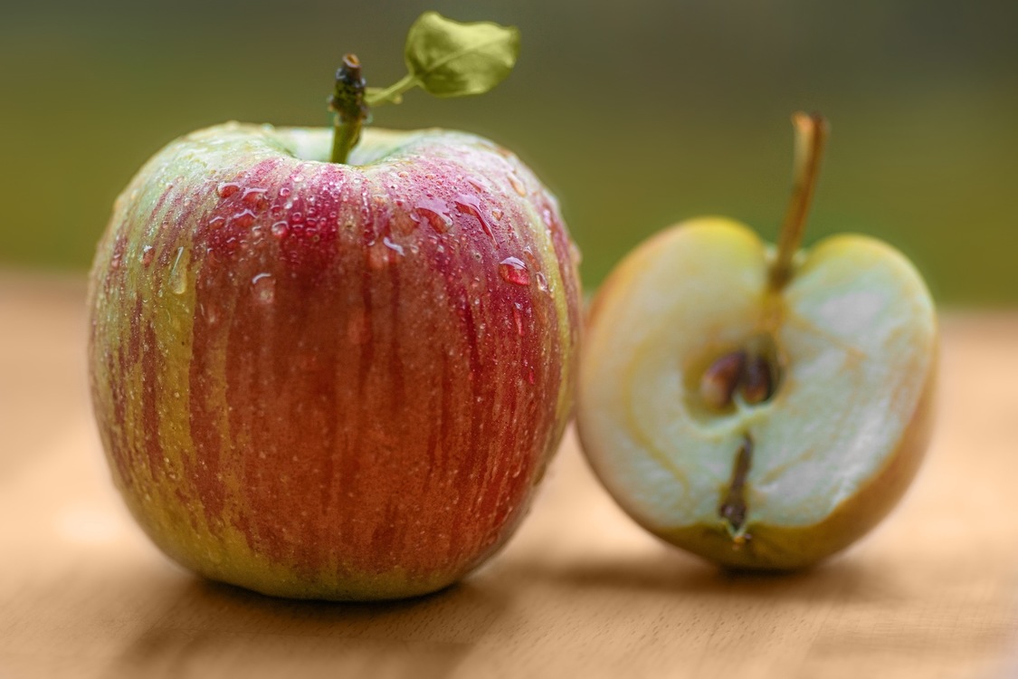 Apple,Food,Accessory Fruit