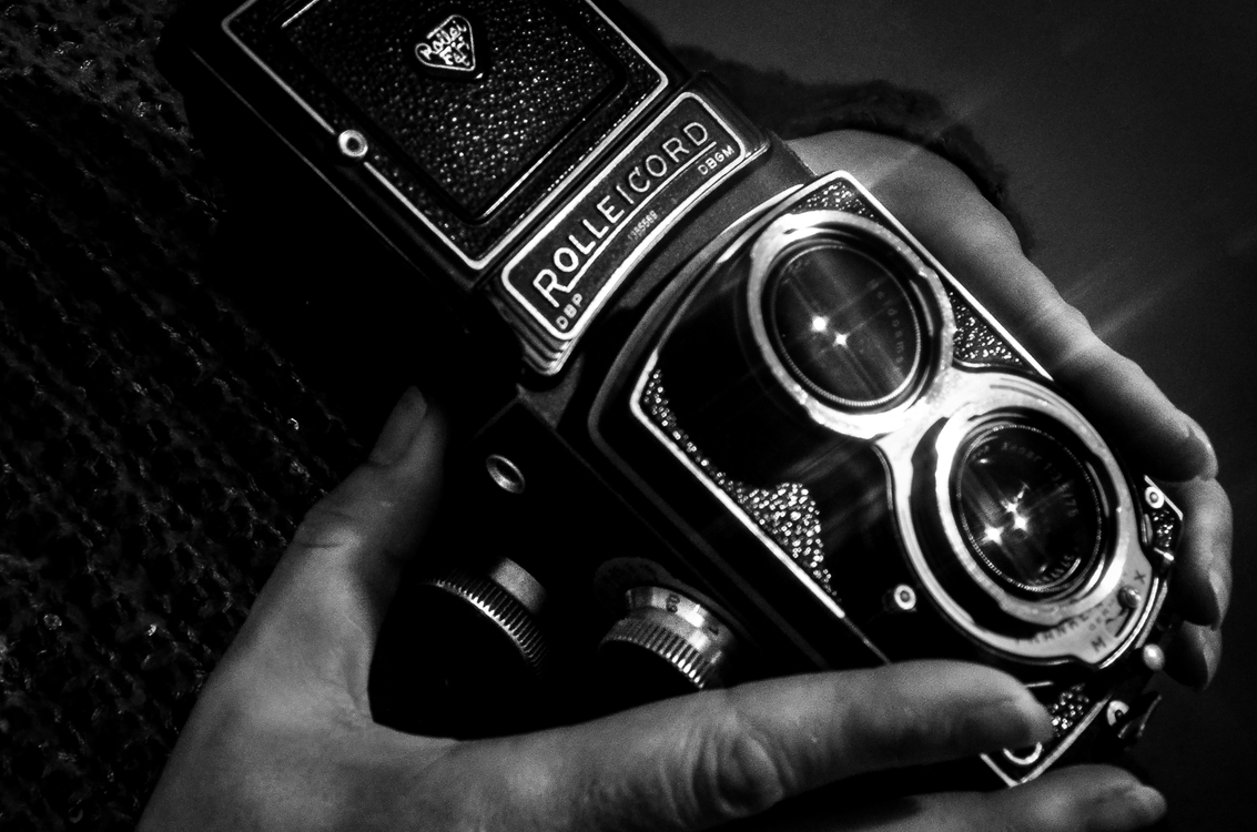 Single Lens Reflex Camera,Flash Photography,Monochrome Photography