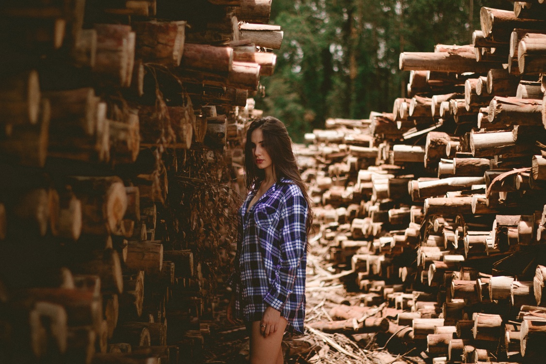 Girl,Lumber,Wood