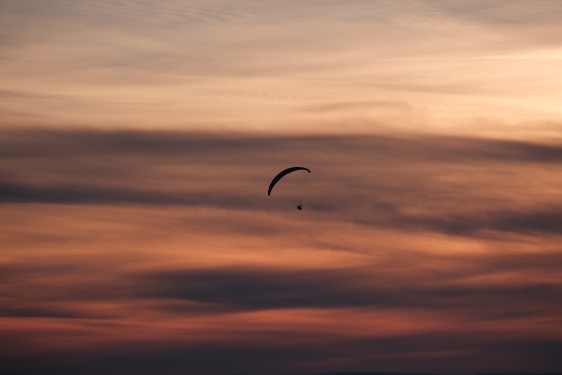 Atmosphere,Parachute,Dawn