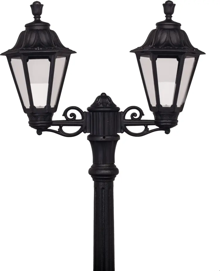 Classic Double Street Lamp