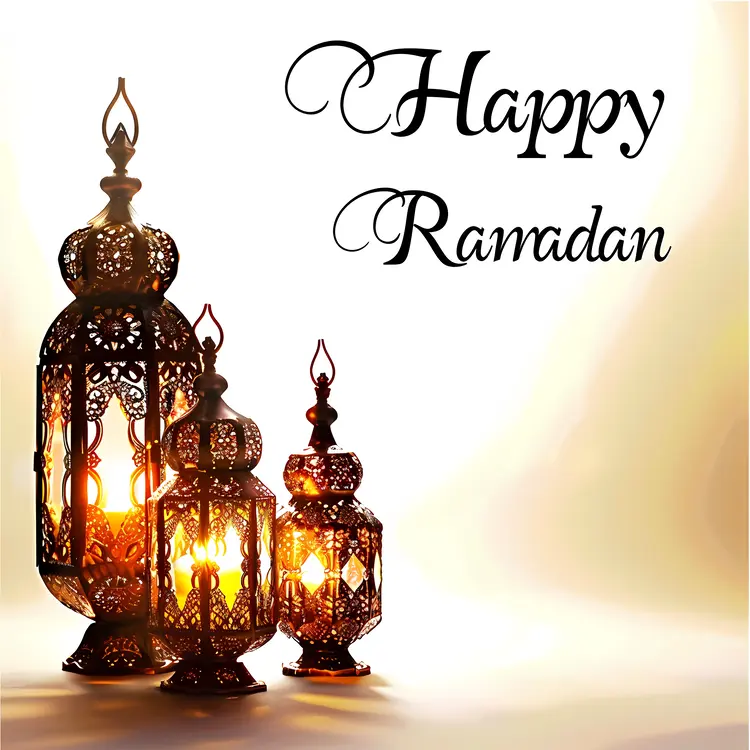 Lanterns Happy Ramadan Greeting