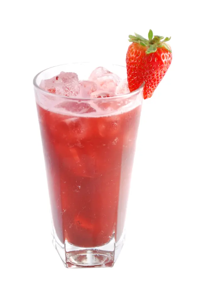 Refreshing Strawberry Drink with Ice