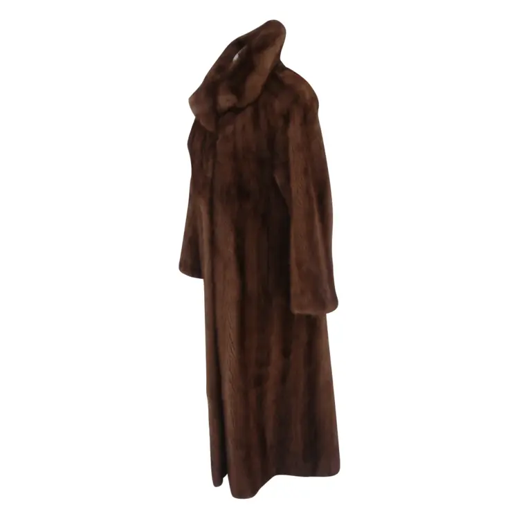 Dark Brown Fur Coat for Winter Fashion