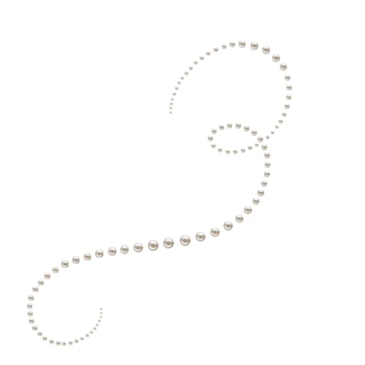 Curved Pearl Necklace on Transparent Background