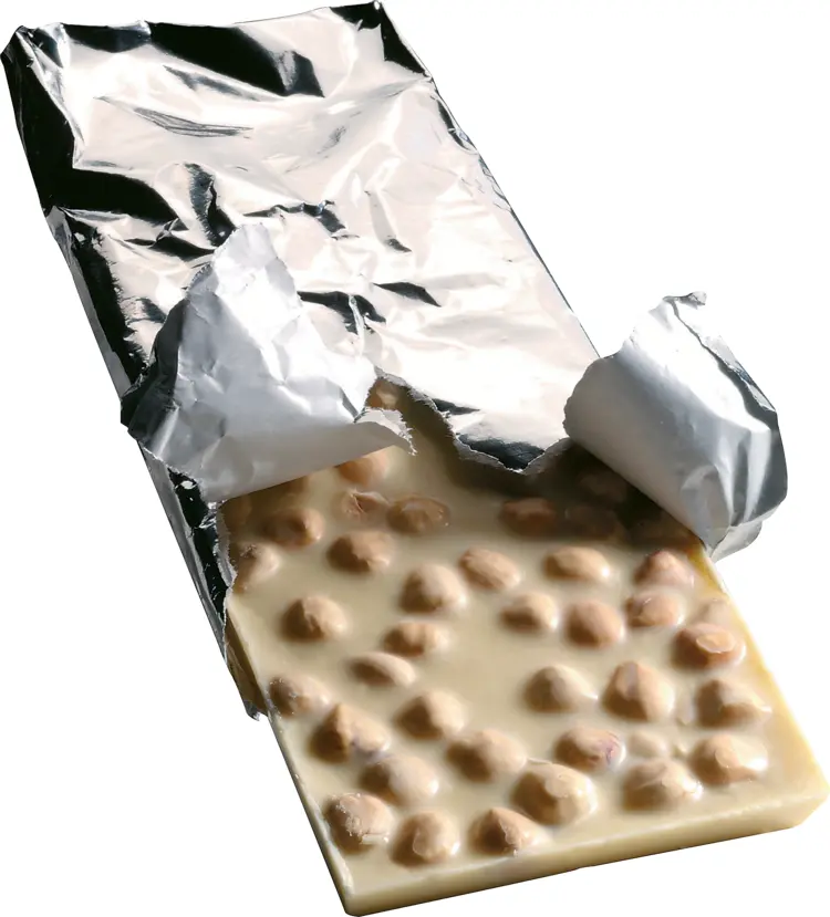 White Chocolate Bar with Nuts