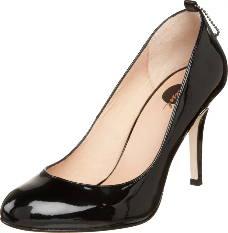 Elegant Black Patent Leather Pump