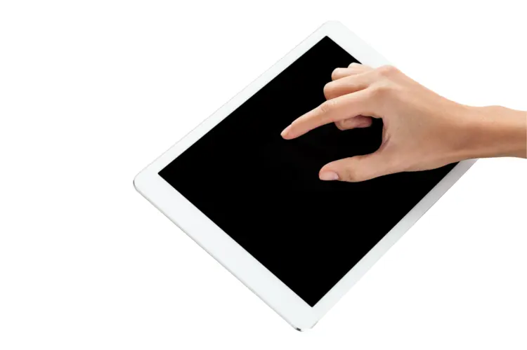 Hand Pinching on Tablet